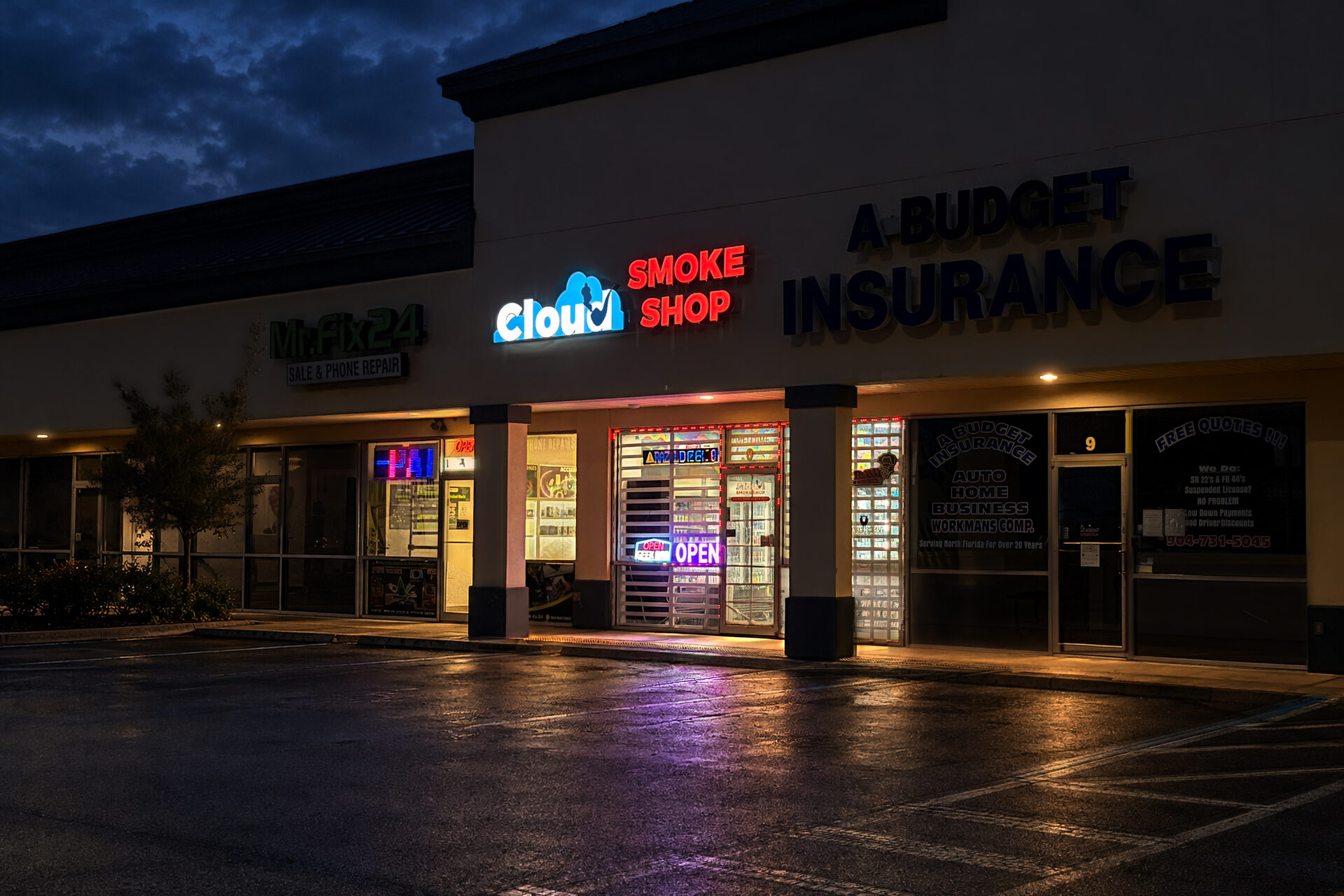 Cloud Smoke Shop, Jacksonville, at night