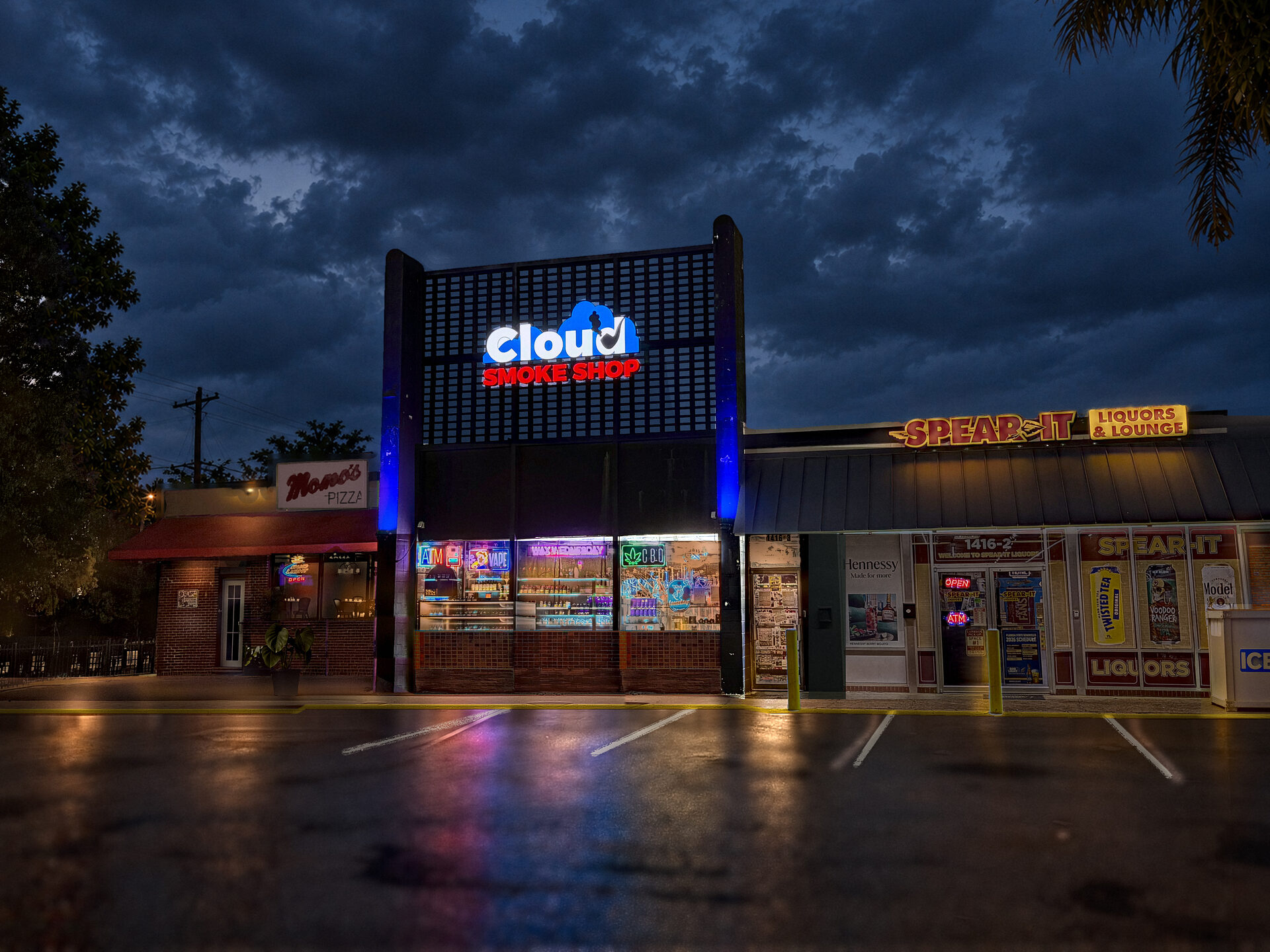 Cloud Smoke Shop, Tennessee Street, at night